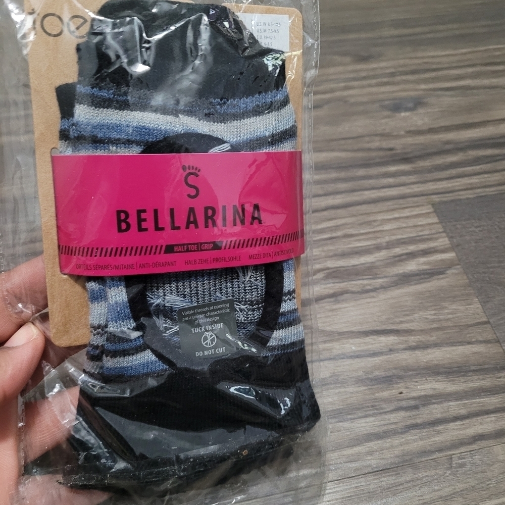 Toesox Bellarina half-toe grip socks multi-color striped pattern 8.5-10 W